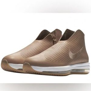 Nike Women’s Zoom Modairna Athletic Leather Shoes Size 7.5 in Cream Tan